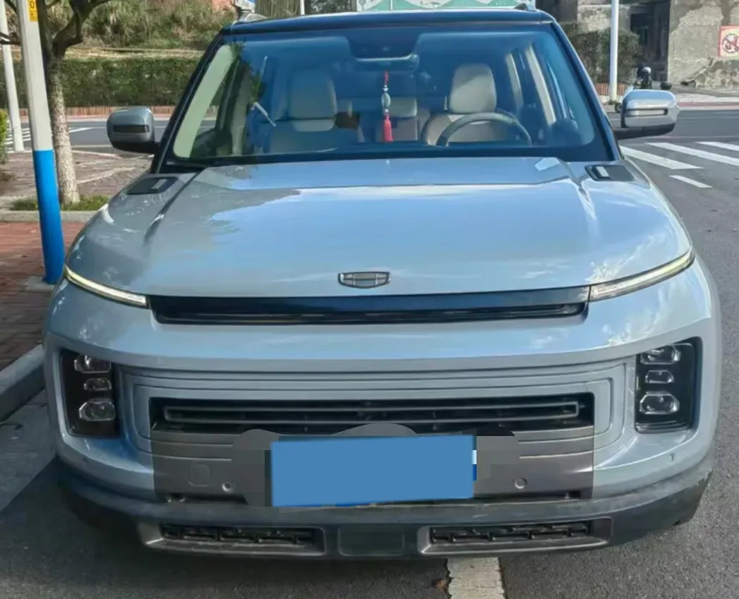 2023 Geely ICON 1.5T 181HP L4 7DCT,autocango,china used car exporter,china ev exporter,chinese used car exporter,chinese used ev exporter