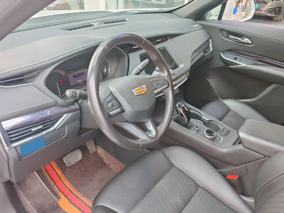 2021 Cadillac XT4 2.0T 237HP L4 9AT,autocango,china used car exporter,china ev exporter,chinese used car exporter,chinese used ev exporter
