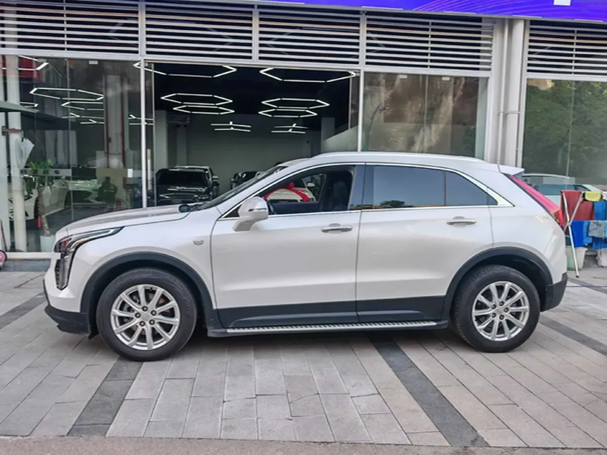 2021 Cadillac XT4 2.0T 237HP L4 9AT,autocango,china used car exporter,china ev exporter,chinese used car exporter,chinese used ev exporter