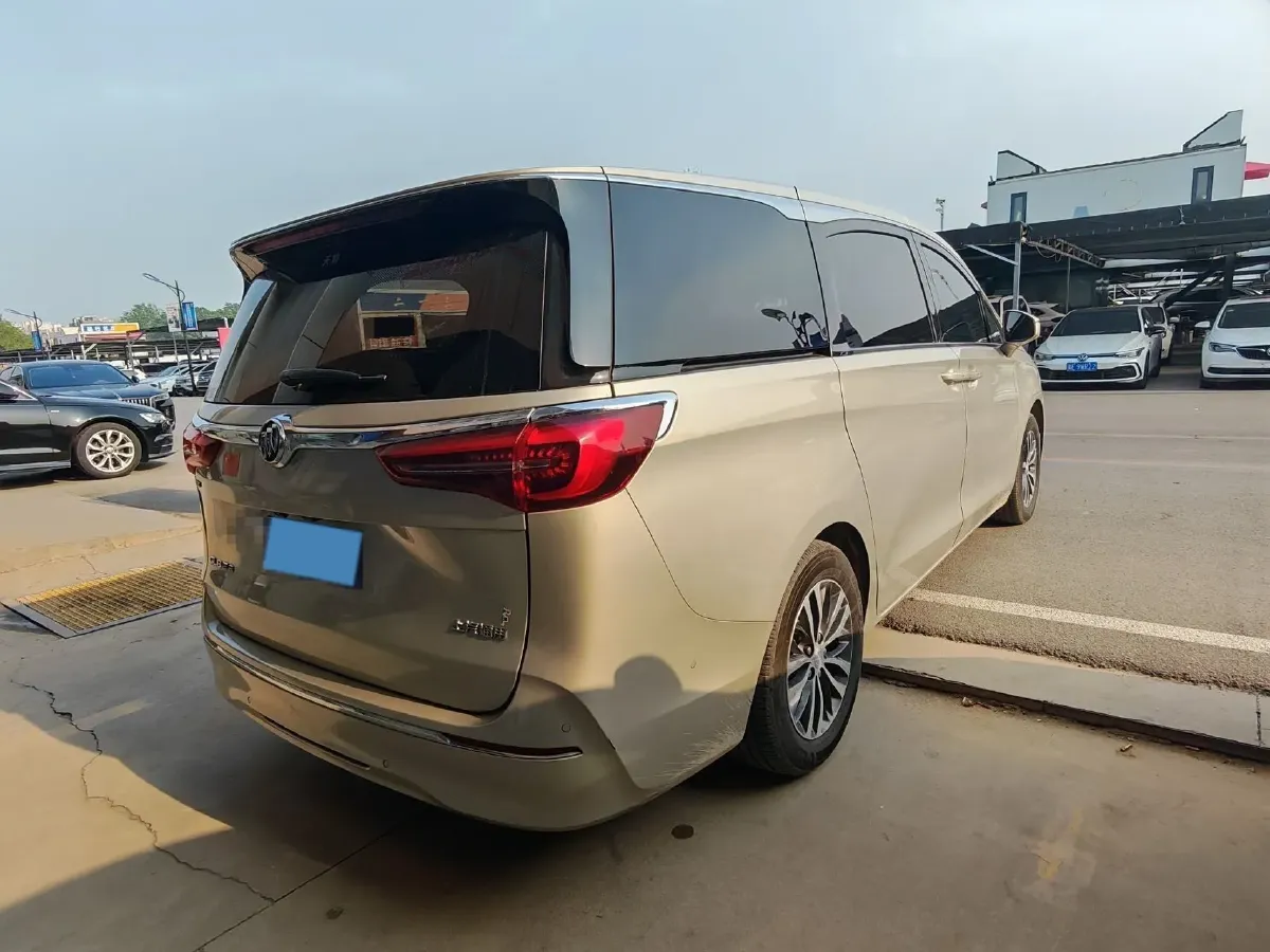 2021 Buick GL8 2.0T 237HP L4 9AT,autocango,china used car exporter,china ev exporter,chinese used car exporter,chinese used ev exporter