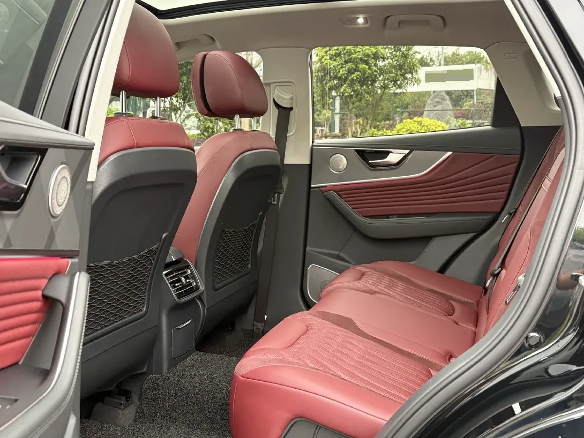 2023 HongQi HS5 2.0T 252HP L4 8AT,autocango,china used car exporter,china ev exporter,chinese used car exporter,chinese used ev exporter