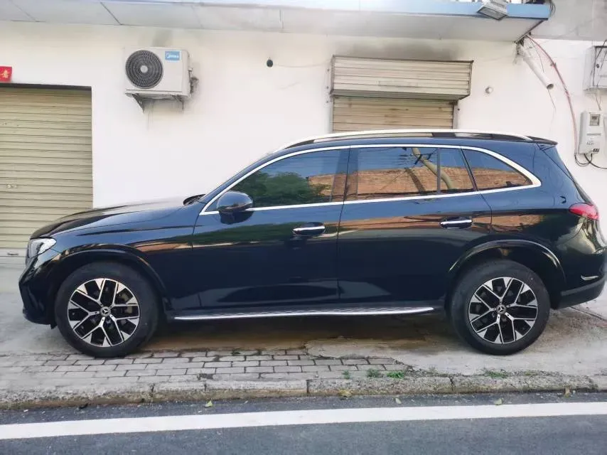 2023 Mercedes-Benz GLC Class 2.0T 204HP L4 9AT,autocango,china used car exporter,china ev exporter,chinese used car exporter,chinese used ev exporter