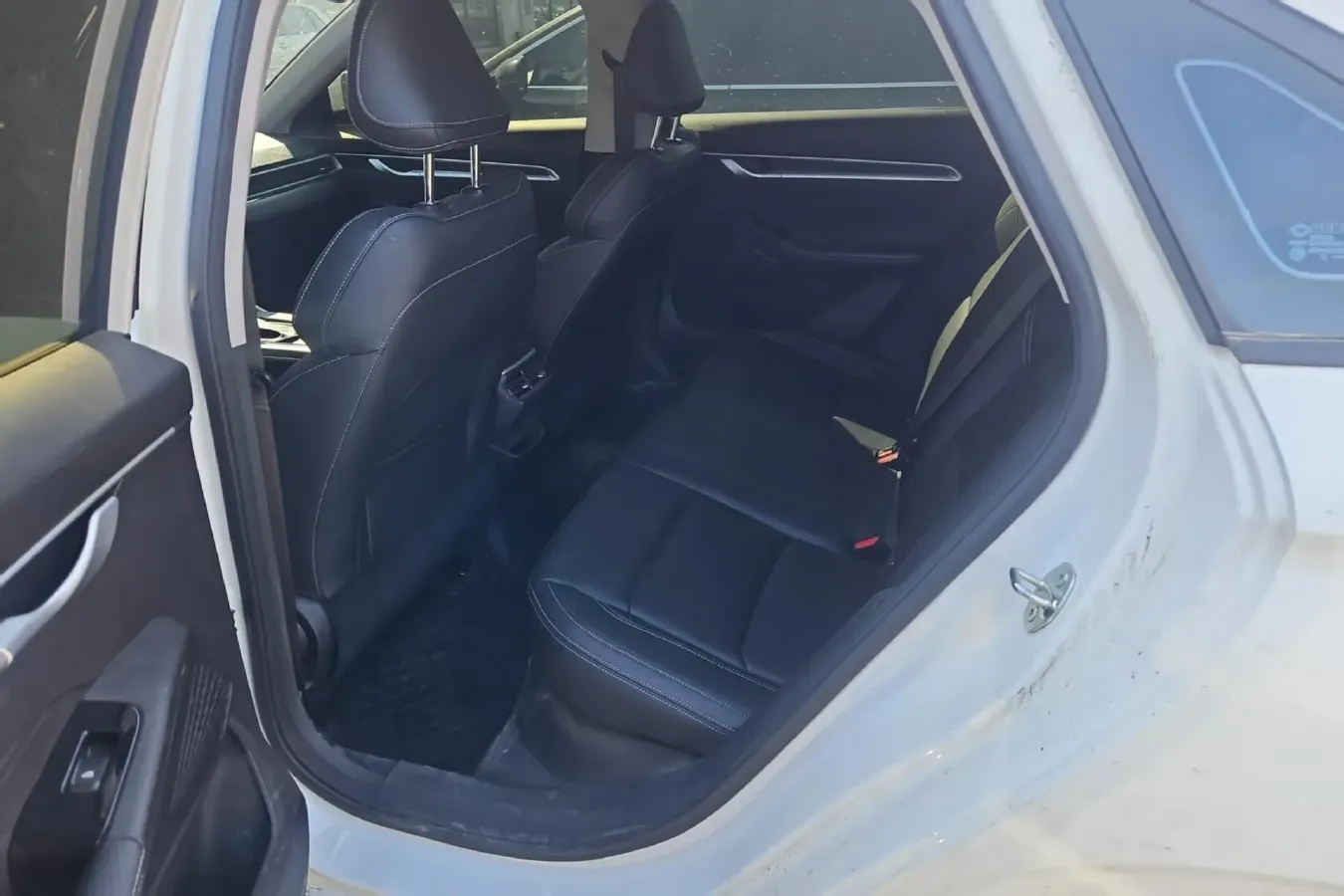 2025 Geely Emgrand 1.5L 127HP L4 CVT,autocango,china used car exporter,china ev exporter,chinese used car exporter,chinese used ev exporter