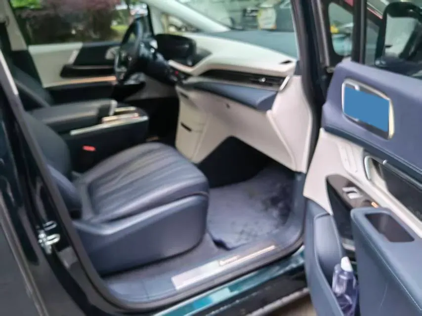 2023 Buick Century 2.0T 237HP L4 9AT,autocango,china used car exporter,china ev exporter,chinese used car exporter,chinese used ev exporter