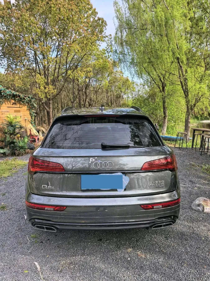 2021 Audi Q5L 2.0T 190HP L4 7DCT,autocango,china used car exporter,china ev exporter,chinese used car exporter,chinese used ev exporter