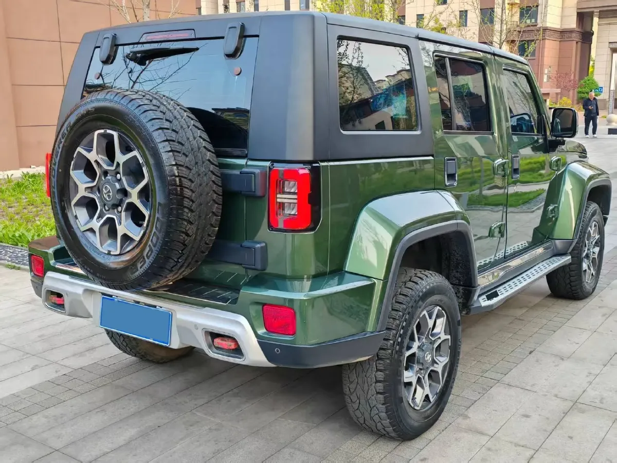 2018 Beijing BJ40 2.3T 250HP L4 6AT,autocango,china used car exporter,china ev exporter,chinese used car exporter,chinese used ev exporter