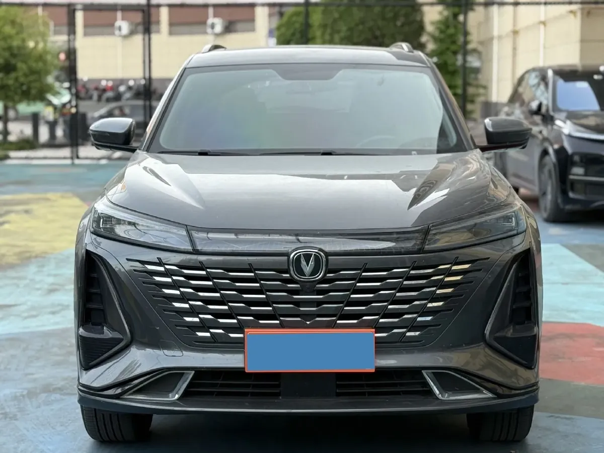 2023 ChangAn CS75 Plus 1.5T 188HP L4 8AT,autocango,china used car exporter,china ev exporter,chinese used car exporter,chinese used ev exporter