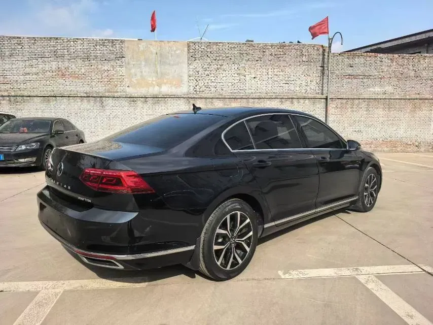 2020 Volkswagen Magotan 2.0T 186HP L4 7DCT,autocango,china used car exporter,china ev exporter,chinese used car exporter,chinese used ev exporter