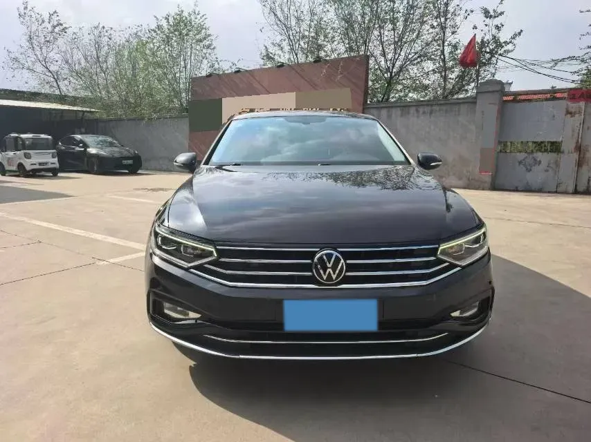2020 Volkswagen Magotan 2.0T 186HP L4 7DCT,autocango,china used car exporter,china ev exporter,chinese used car exporter,chinese used ev exporter