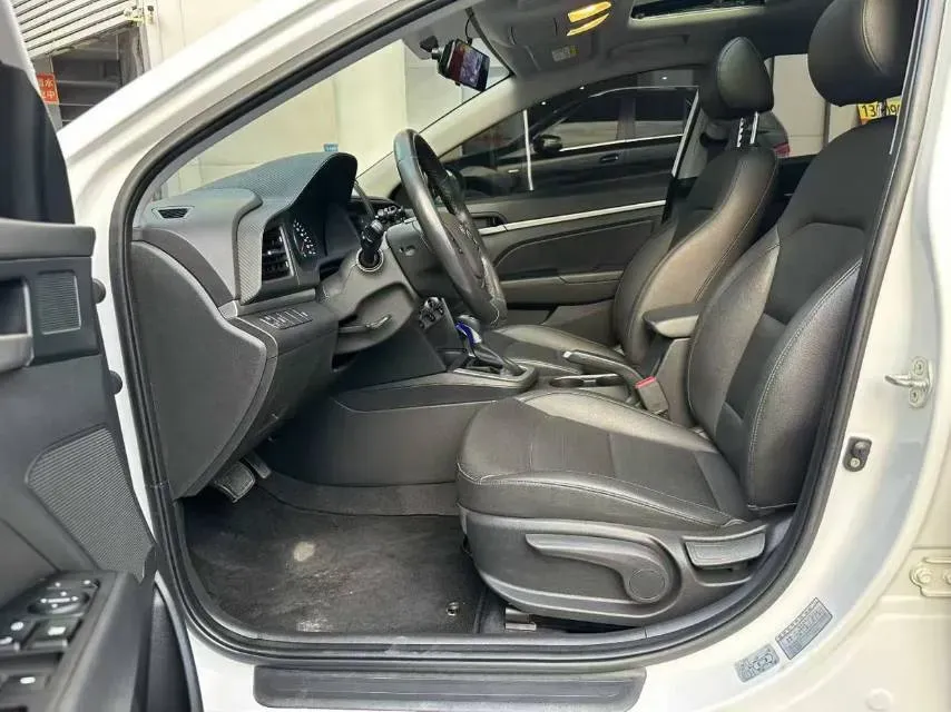 2019 Hyundai Elantra 1.5L 115HP L4 CVT,autocango,china used car exporter,china ev exporter,chinese used car exporter,chinese used ev exporter