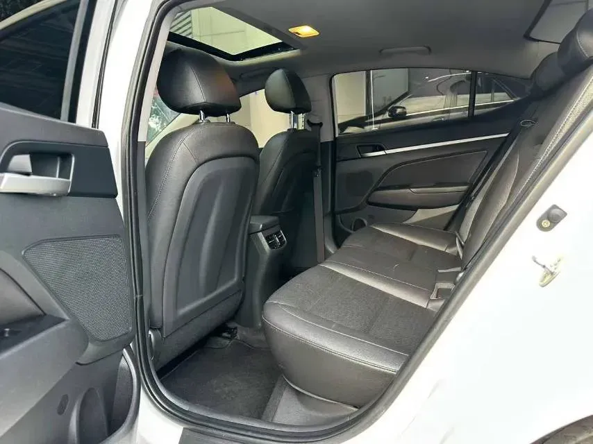 2019 Hyundai Elantra 1.5L 115HP L4 CVT,autocango,china used car exporter,china ev exporter,chinese used car exporter,chinese used ev exporter