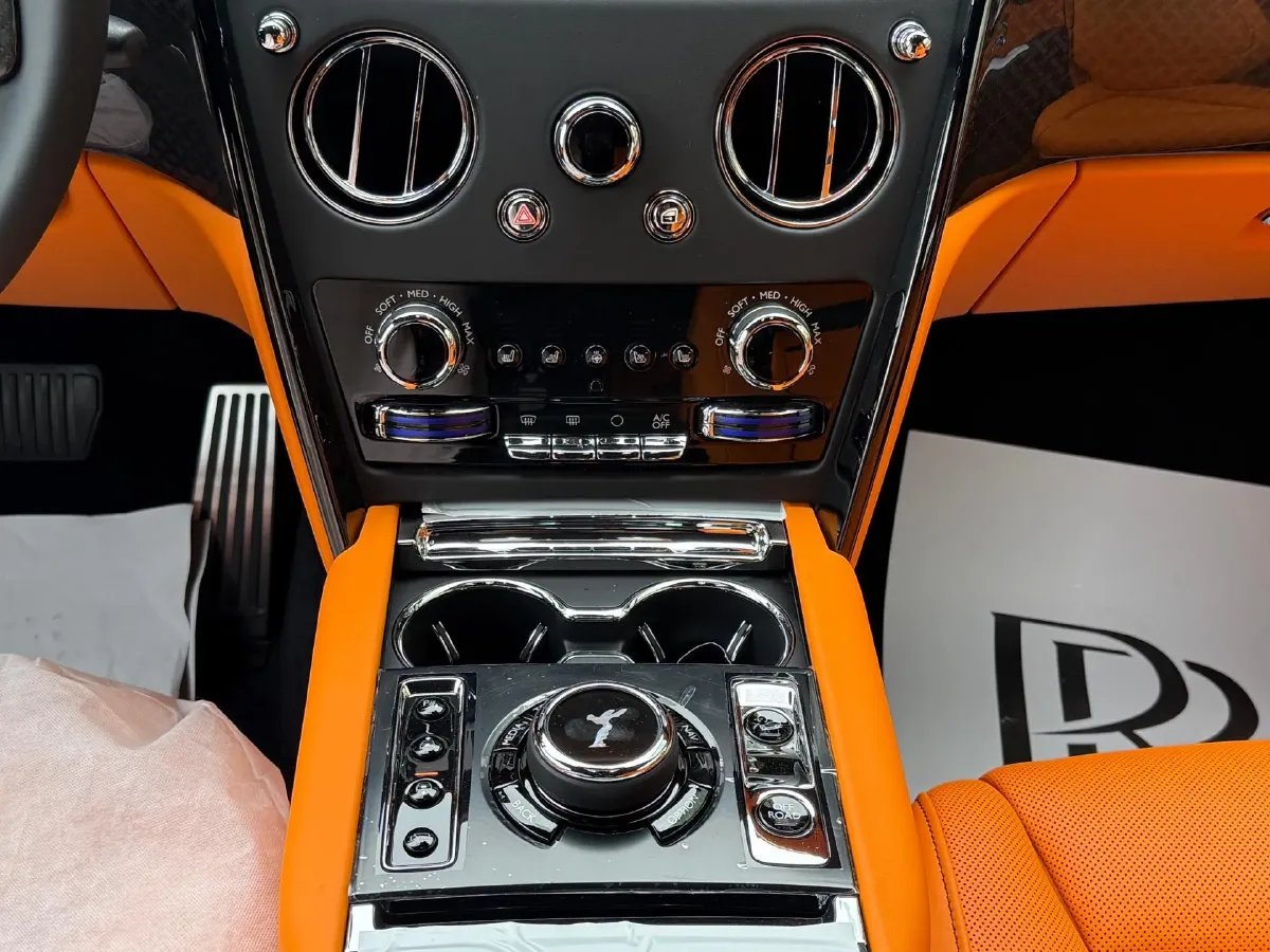 2024 Rolls-Royce Cullinan 6.7T 600HP V12 8AT,autocango,china used car exporter,china ev exporter,chinese used car exporter,chinese used ev exporter