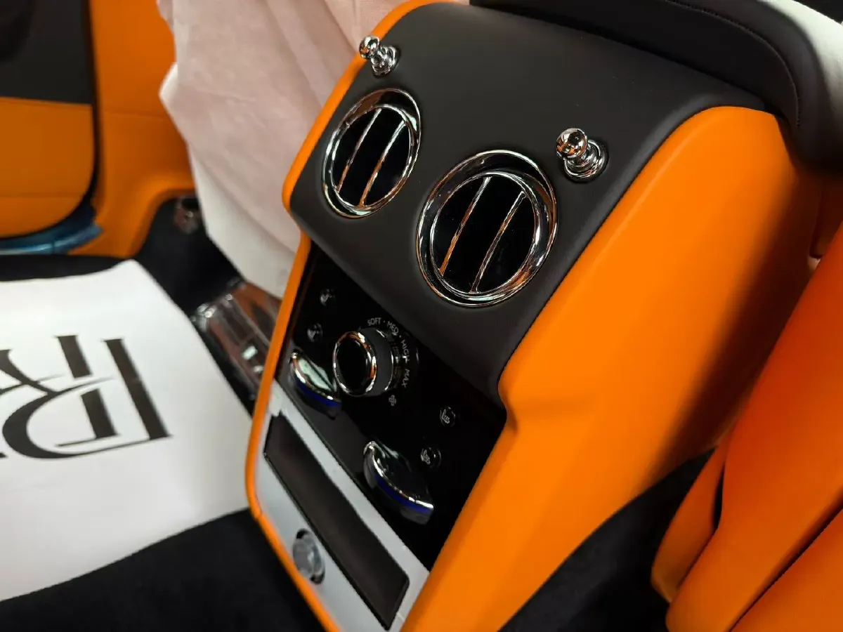 2024 Rolls-Royce Cullinan 6.7T 600HP V12 8AT,autocango,china used car exporter,china ev exporter,chinese used car exporter,chinese used ev exporter