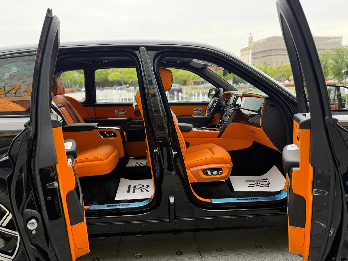 2024 Rolls-Royce Cullinan 6.7T 600HP V12 8AT,autocango,china used car exporter,china ev exporter,chinese used car exporter,chinese used ev exporter