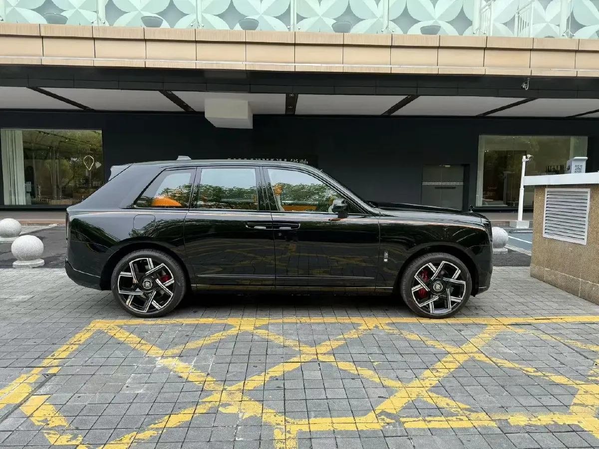 2024 Rolls-Royce Cullinan 6.7T 600HP V12 8AT,autocango,china used car exporter,china ev exporter,chinese used car exporter,chinese used ev exporter