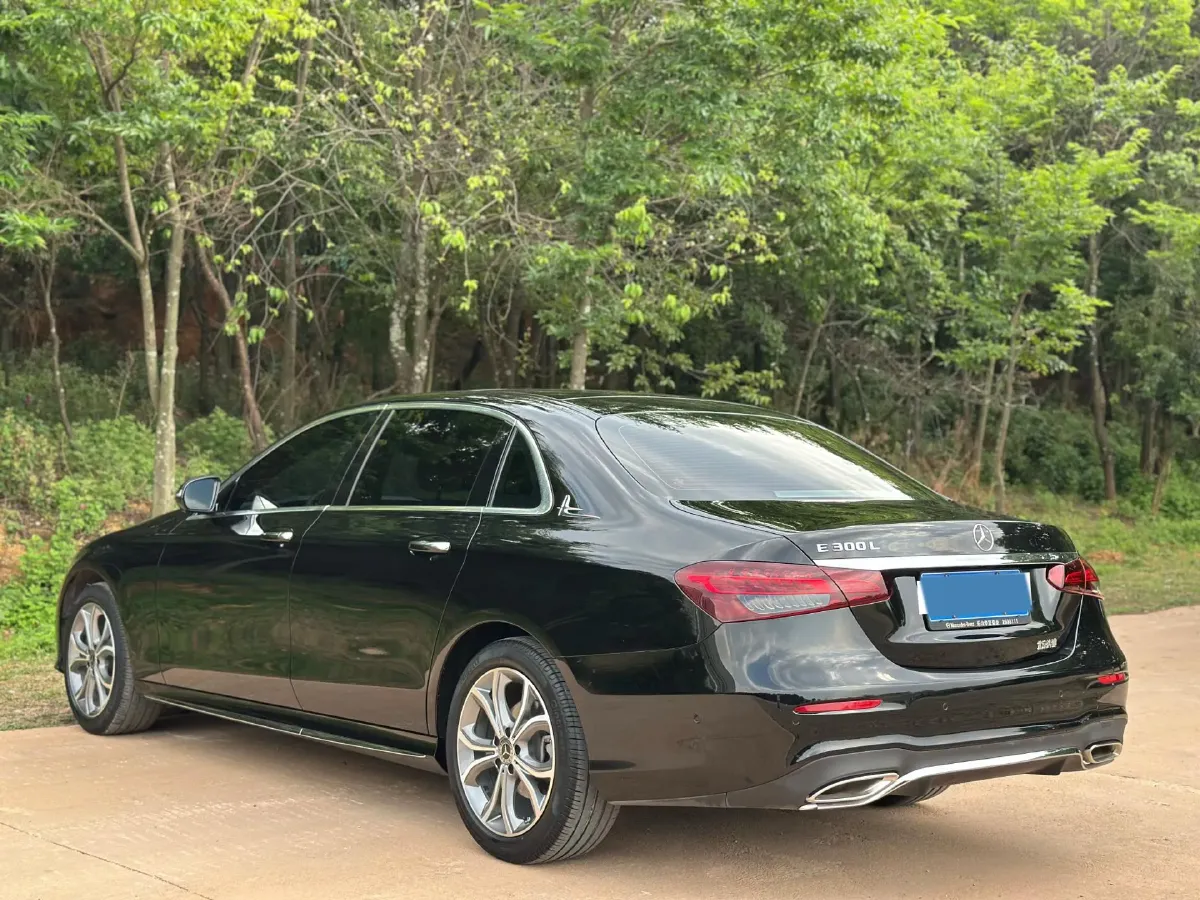 2021 Mercedes-Benz E Class 2.0T 258HP L4 9AT,autocango,china used car exporter,china ev exporter,chinese used car exporter,chinese used ev exporter
