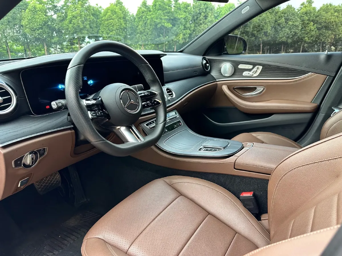 2021 Mercedes-Benz E Class 2.0T 258HP L4 9AT,autocango,china used car exporter,china ev exporter,chinese used car exporter,chinese used ev exporter