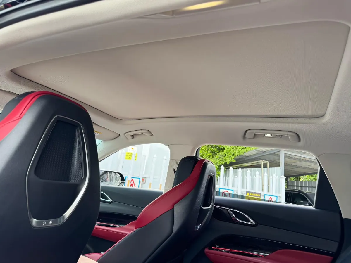 2023 HongQi HS3 1.5T 169HP L4 7DCT,autocango,china used car exporter,china ev exporter,chinese used car exporter,chinese used ev exporter