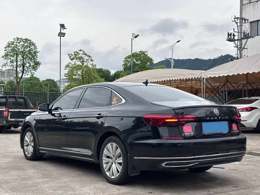 2020 Volkswagen Passat 2.0T 186HP L4 7DCT,autocango,china used car exporter,china ev exporter,chinese used car exporter,chinese used ev exporter