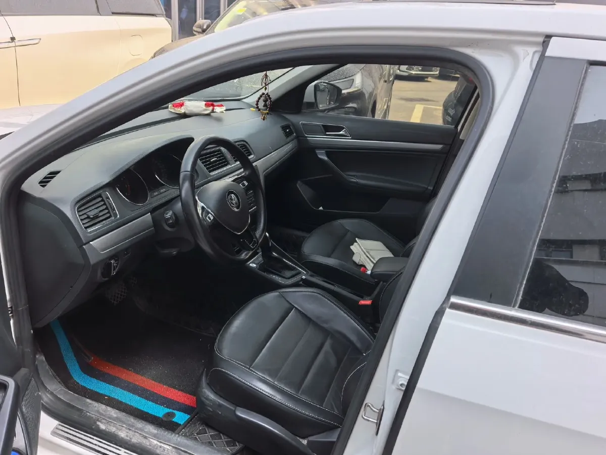 2018 Volkswagen Lavida 1.5L 112HP L4 6AT,autocango,china used car exporter,china ev exporter,chinese used car exporter,chinese used ev exporter