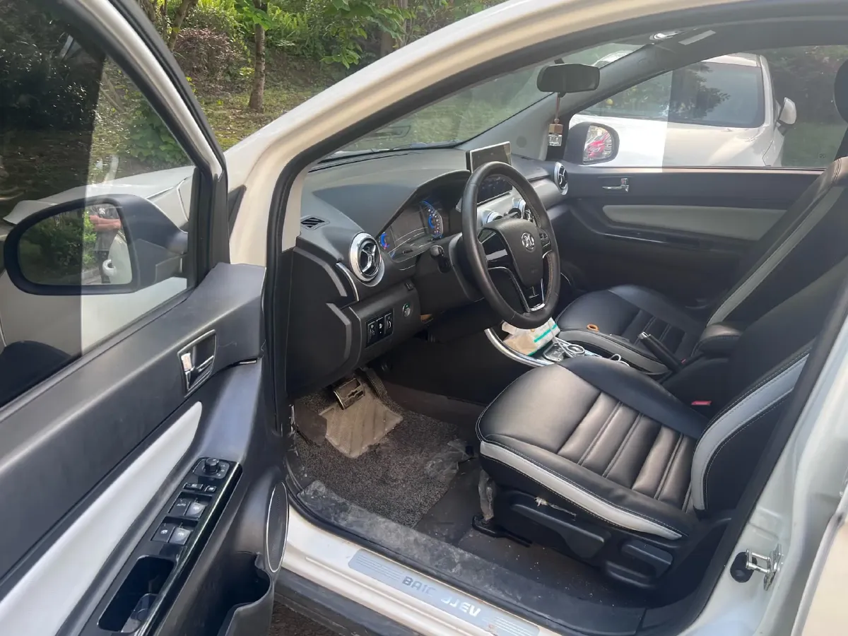 2019 BAIC BJEV EC5 BEV,autocango,china used car exporter,china ev exporter,chinese used car exporter,chinese used ev exporter