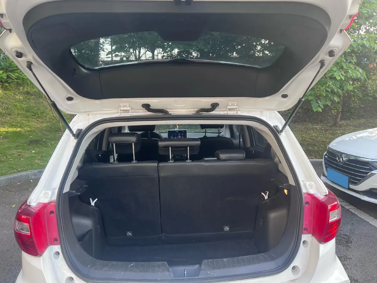 2019 BAIC BJEV EC5 BEV,autocango,china used car exporter,china ev exporter,chinese used car exporter,chinese used ev exporter