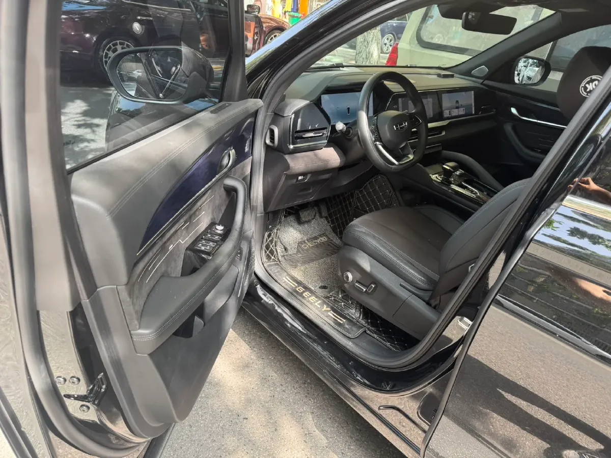 2024 Geely Monjaro 2.0T 238HP L4 8AT,autocango,china used car exporter,china ev exporter,chinese used car exporter,chinese used ev exporter