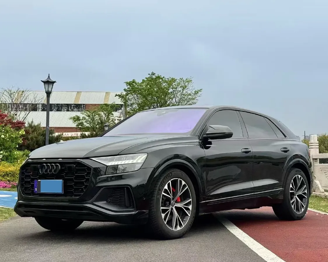 2022 Audi Q8 3.0T 340HP V6 8AT,autocango,china used car exporter,china ev exporter,chinese used car exporter,chinese used ev exporter