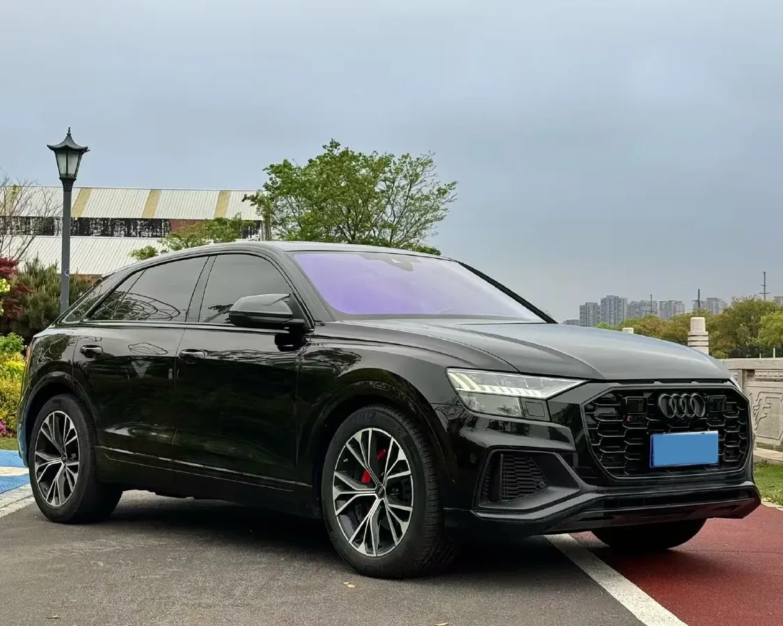 2022 Audi Q8 3.0T 340HP V6 8AT,autocango,china used car exporter,china ev exporter,chinese used car exporter,chinese used ev exporter