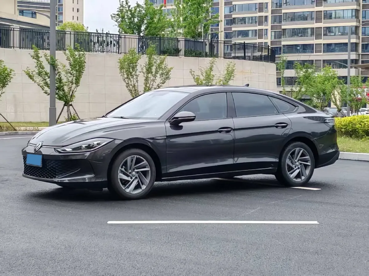 2022 Jetour DASHING i-DM 1.5T 156HP L4 3DHT PHEV 19.27KWH,autocango,china used car exporter,china ev exporter,chinese used car exporter,chinese used ev exporter