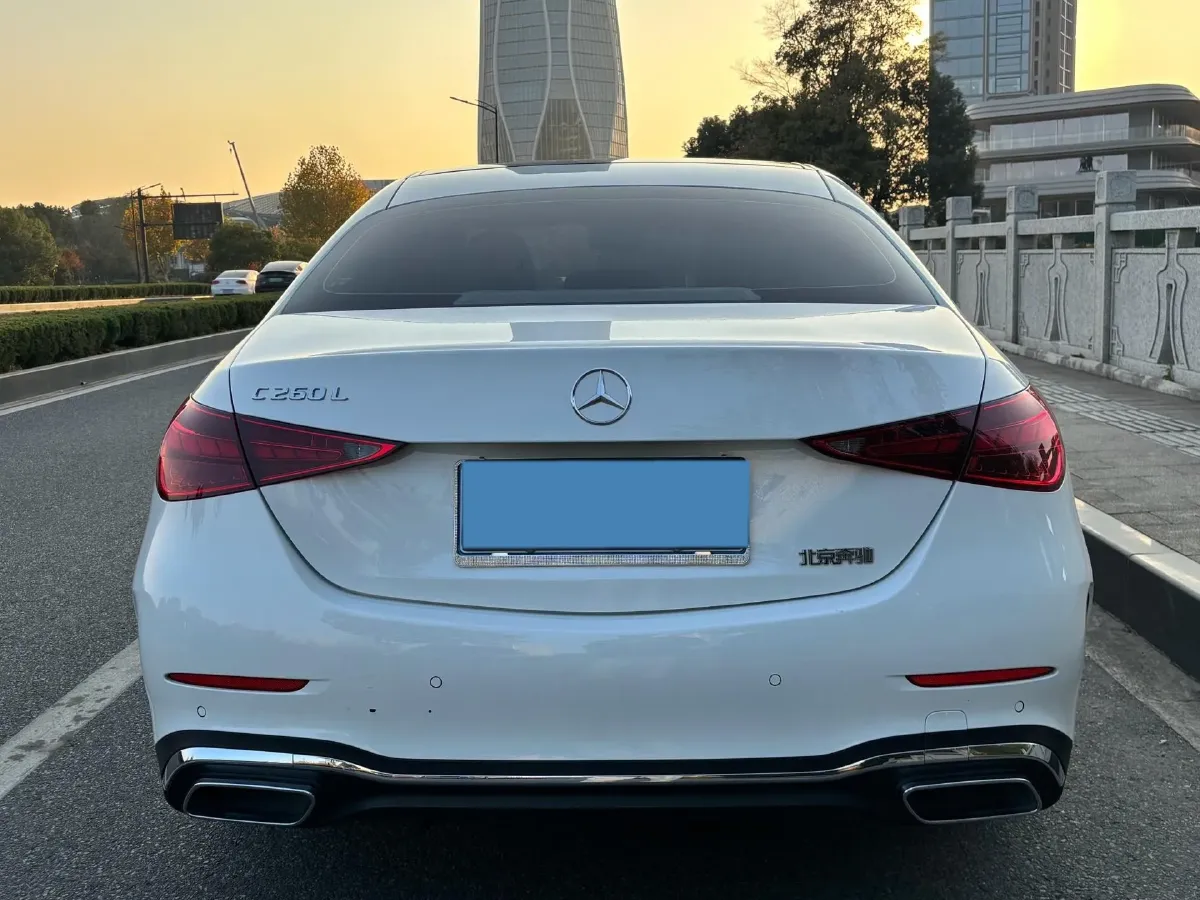 2024 Mercedes-Benz C Class 1.5T 204HP L4 9AT,autocango,china used car exporter,china ev exporter,chinese used car exporter,chinese used ev exporter
