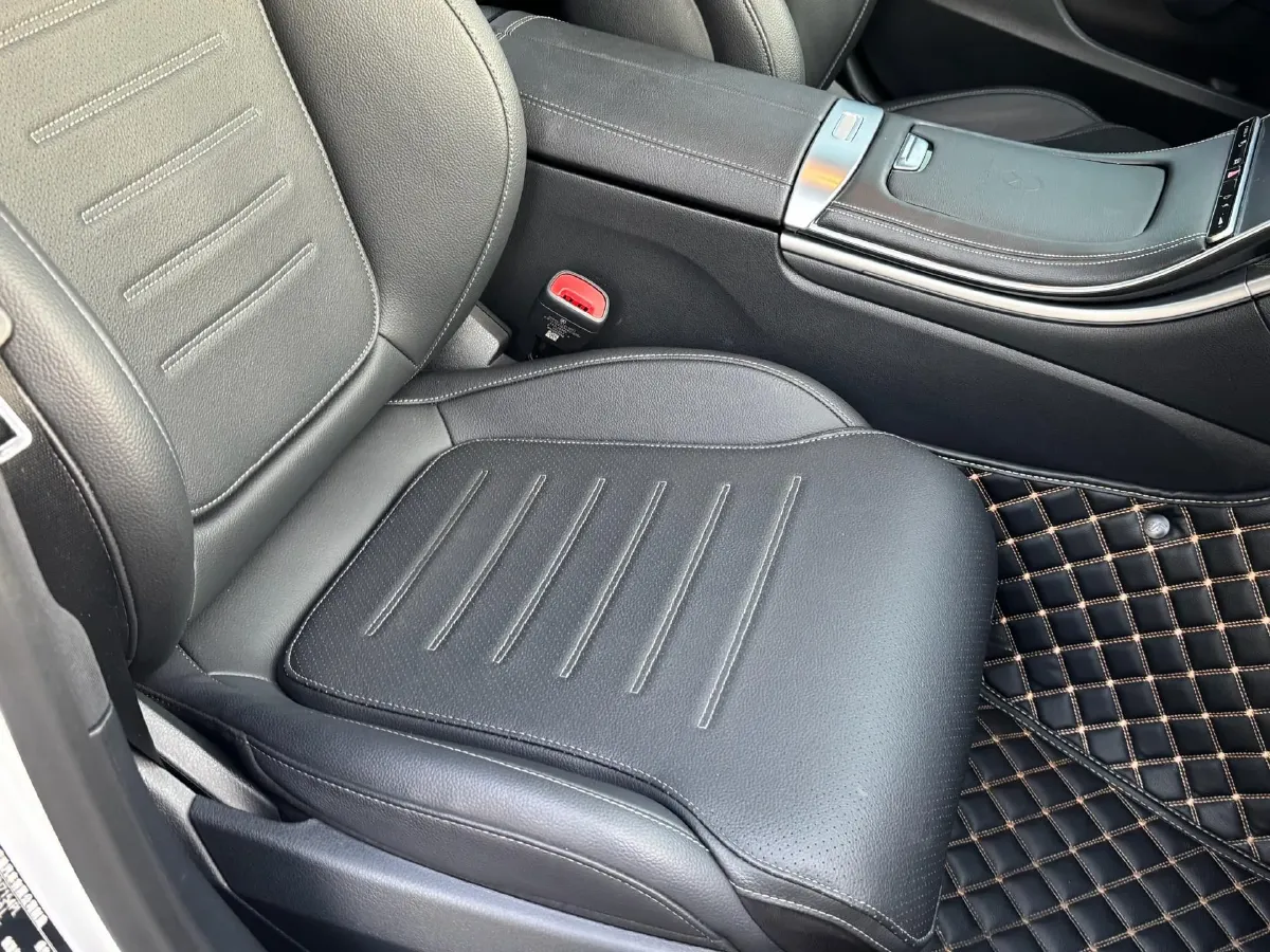 2024 Mercedes-Benz C Class 1.5T 204HP L4 9AT,autocango,china used car exporter,china ev exporter,chinese used car exporter,chinese used ev exporter