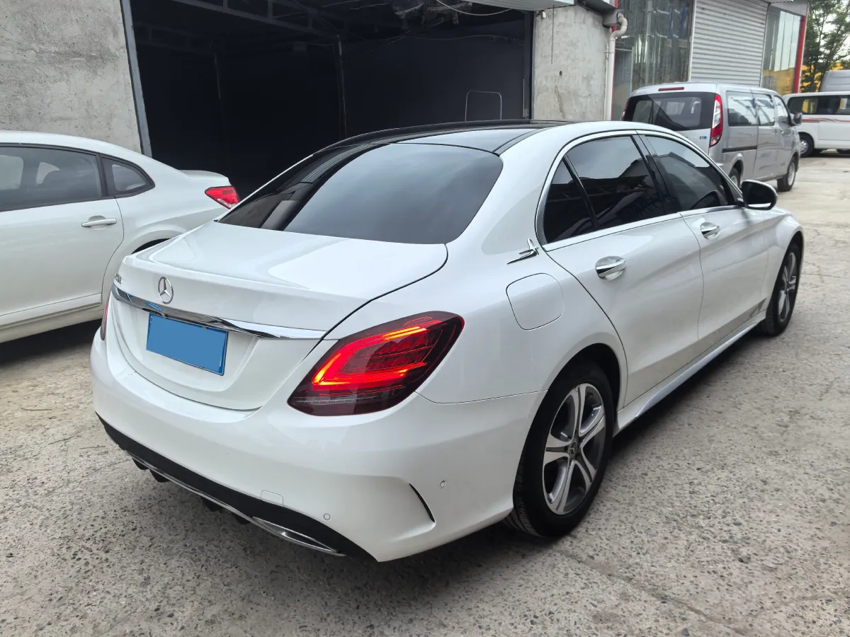 2020 Mercedes-Benz C Class 1.5T 184HP L4 9AT,autocango,china used car exporter,china ev exporter,chinese used car exporter,chinese used ev exporter