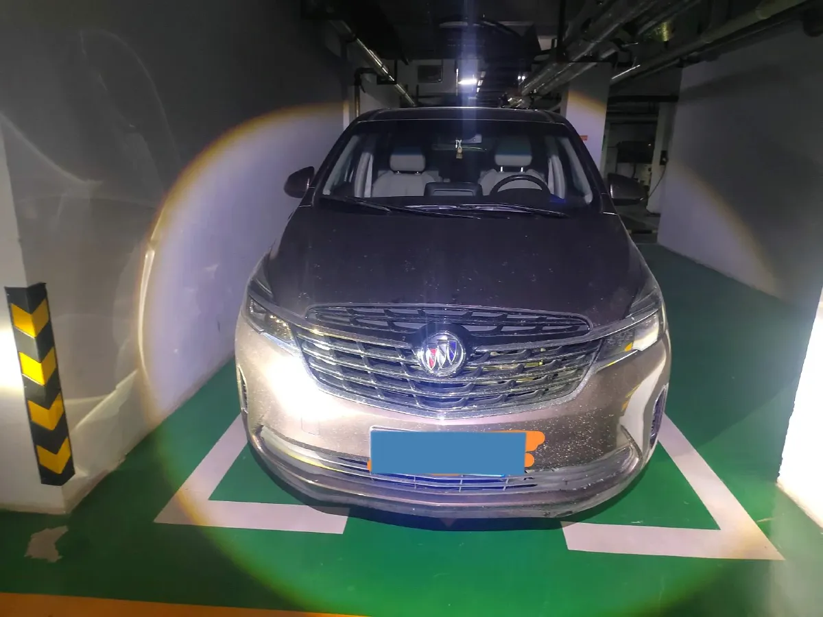 2021 Buick GL8 2.0T 237HP L4 9AT,autocango,china used car exporter,china ev exporter,chinese used car exporter,chinese used ev exporter