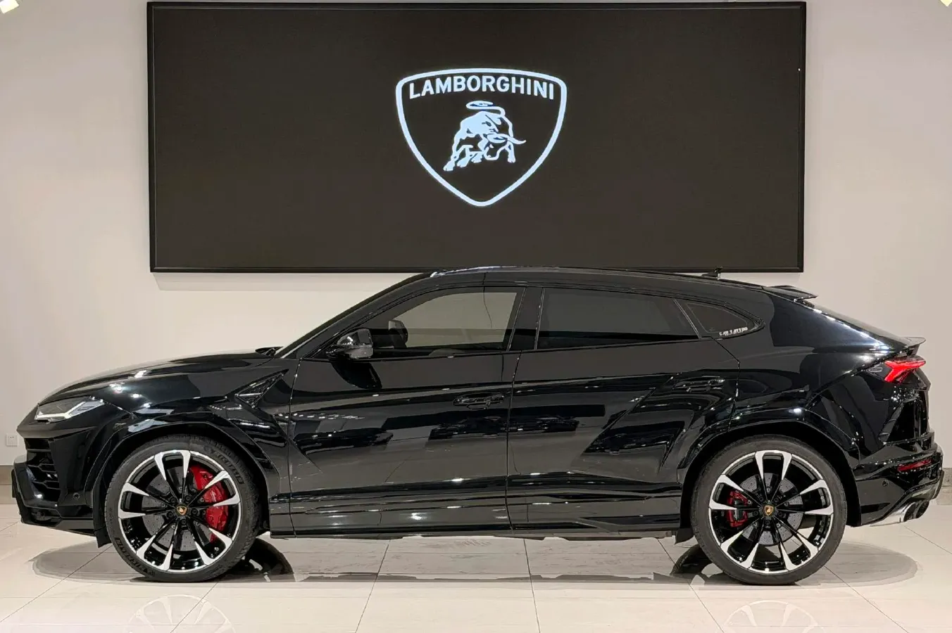 2018 Lamborghini Urus 4.0T 650HP V8 8AT,autocango,china used car exporter,china ev exporter,chinese used car exporter,chinese used ev exporter