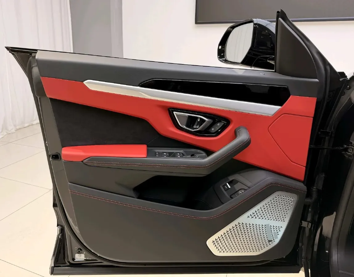 2018 Lamborghini Urus 4.0T 650HP V8 8AT,autocango,china used car exporter,china ev exporter,chinese used car exporter,chinese used ev exporter