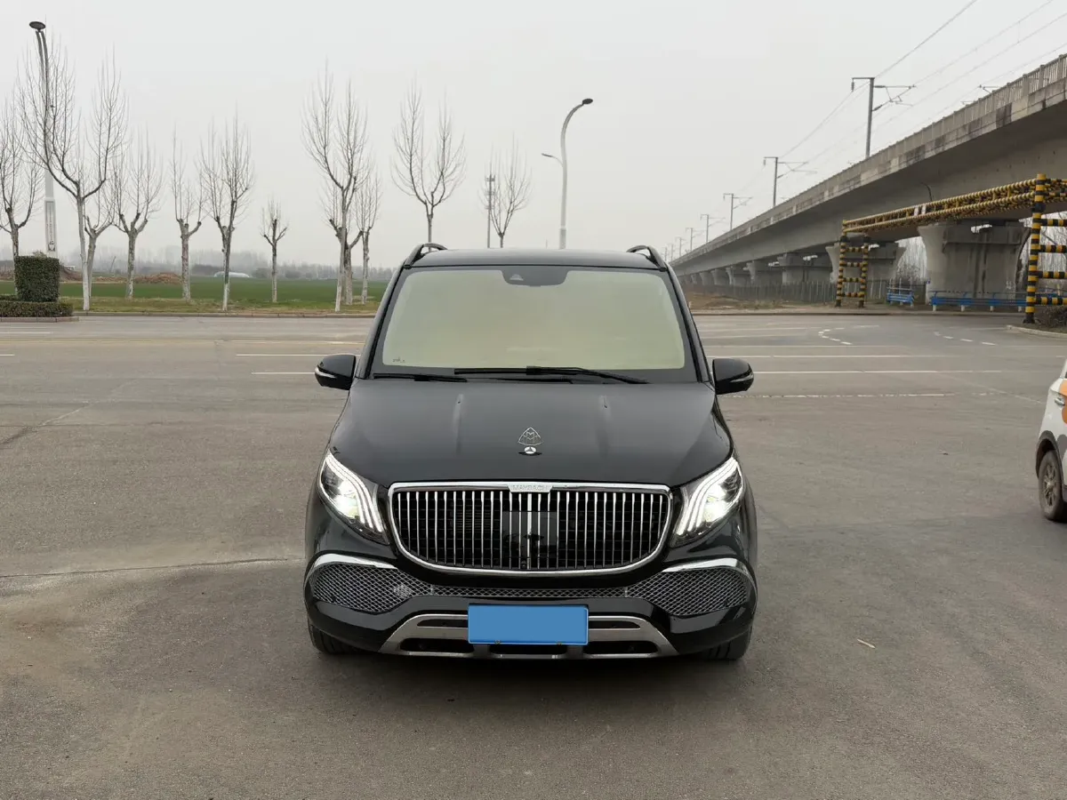 2022 Mercedes-Benz V Class 2.0T 211HP L4 9AT,autocango,china used car exporter,china ev exporter,chinese used car exporter,chinese used ev exporter