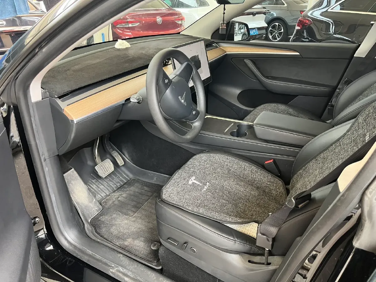 2022 Tesla Model Y BEV 60KWH,autocango,china used car exporter,china ev exporter,chinese used car exporter,chinese used ev exporter