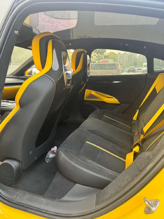 2025 MI SU7 Ultra BEV 93.7KWH,autocango,china used car exporter,china ev exporter,chinese used car exporter,chinese used ev exporter