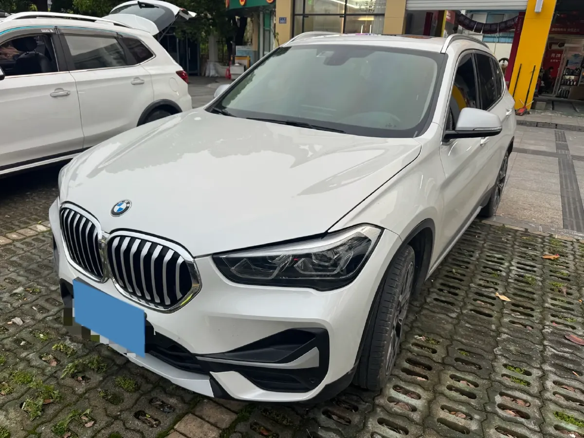 2021 BMW X1 2.0T 192HP L4 8AT,autocango,china used car exporter,china ev exporter,chinese used car exporter,chinese used ev exporter