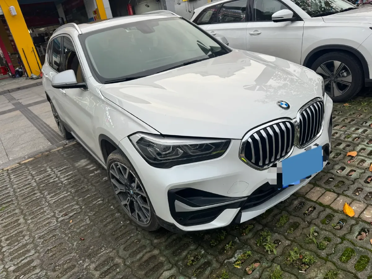 2021 BMW X1 2.0T 192HP L4 8AT,autocango,china used car exporter,china ev exporter,chinese used car exporter,chinese used ev exporter