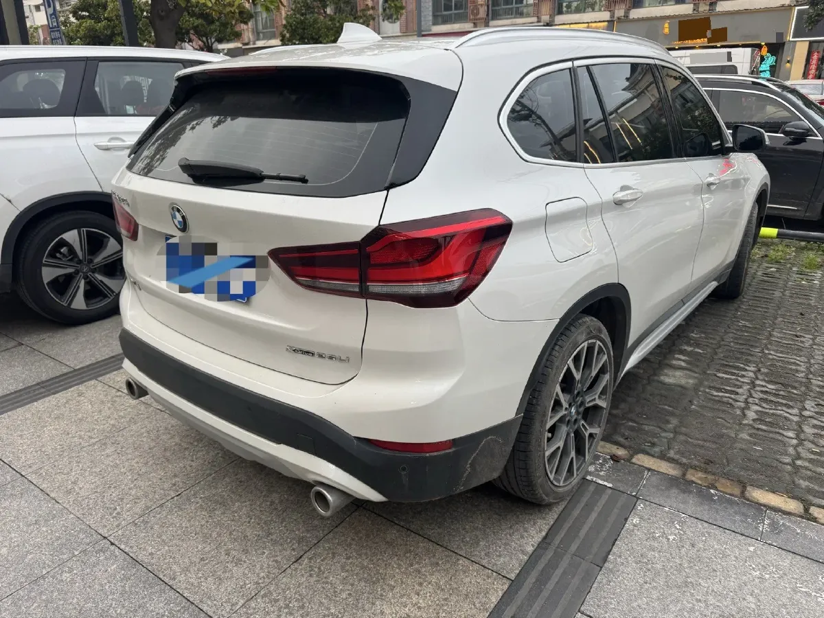 2021 BMW X1 2.0T 192HP L4 8AT,autocango,china used car exporter,china ev exporter,chinese used car exporter,chinese used ev exporter