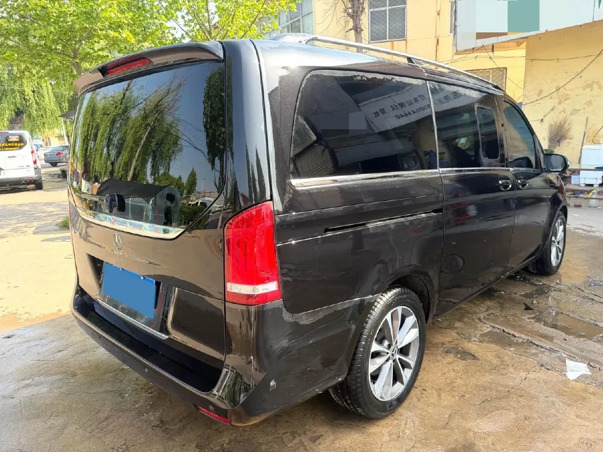 2021 Mercedes-Benz V Class 2.0T 211HP L4 9AT,autocango,china used car exporter,china ev exporter,chinese used car exporter,chinese used ev exporter