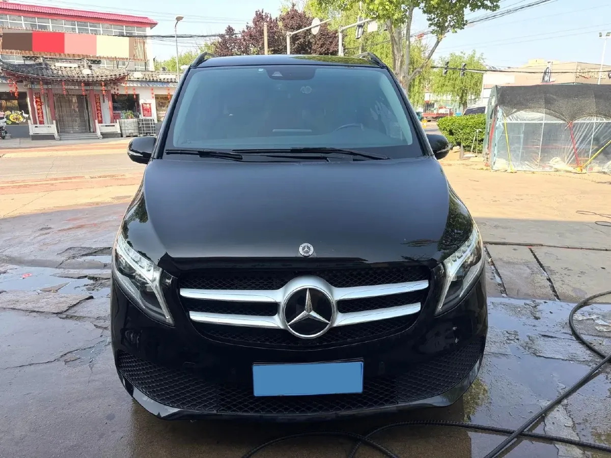 2021 Mercedes-Benz V Class 2.0T 211HP L4 9AT,autocango,china used car exporter,china ev exporter,chinese used car exporter,chinese used ev exporter