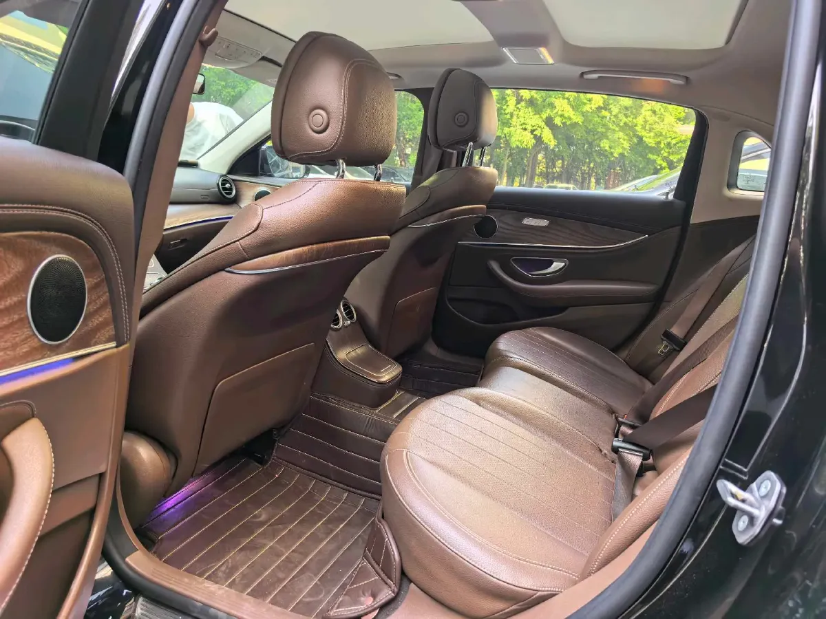 2022 Mercedes-Benz GLC Class 2.0T 258HP L4 9AT,autocango,china used car exporter,china ev exporter,chinese used car exporter,chinese used ev exporter