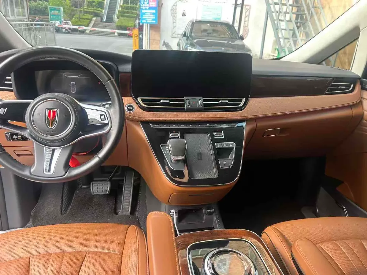 2023 HongQi HQ9 2.0T 252HP L4 8AT,autocango,china used car exporter,china ev exporter,chinese used car exporter,chinese used ev exporter