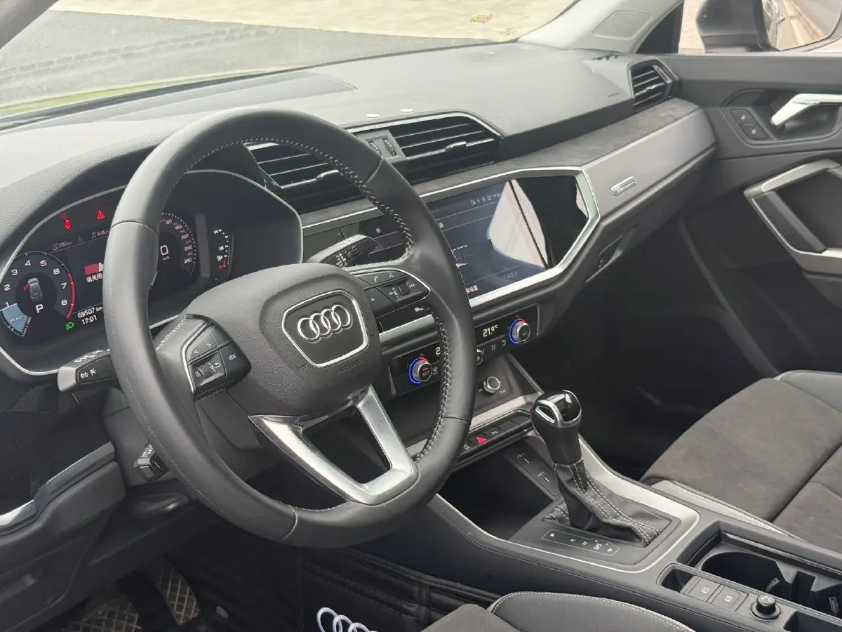 2022 Audi Q3 1.4T 150HP L4 7DCT,autocango,china used car exporter,china ev exporter,chinese used car exporter,chinese used ev exporter