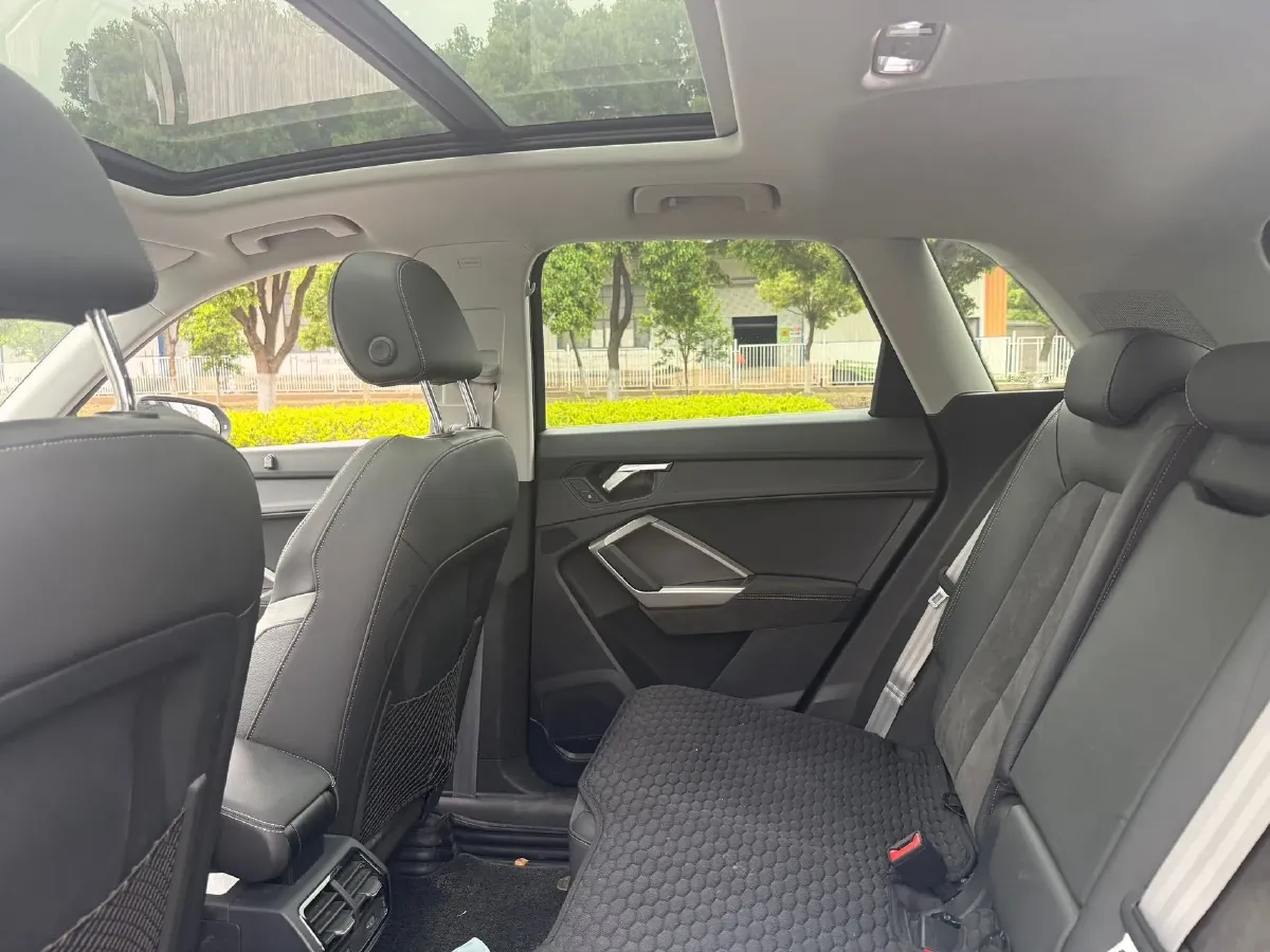 2022 Audi Q3 1.4T 150HP L4 7DCT,autocango,china used car exporter,china ev exporter,chinese used car exporter,chinese used ev exporter