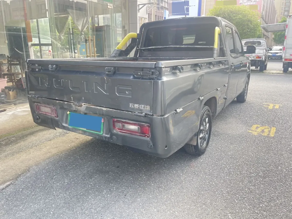 2021 WuLing ZhentTu 1.5L 99HP L4 5MT,autocango,china used car exporter,china ev exporter,chinese used car exporter,chinese used ev exporter