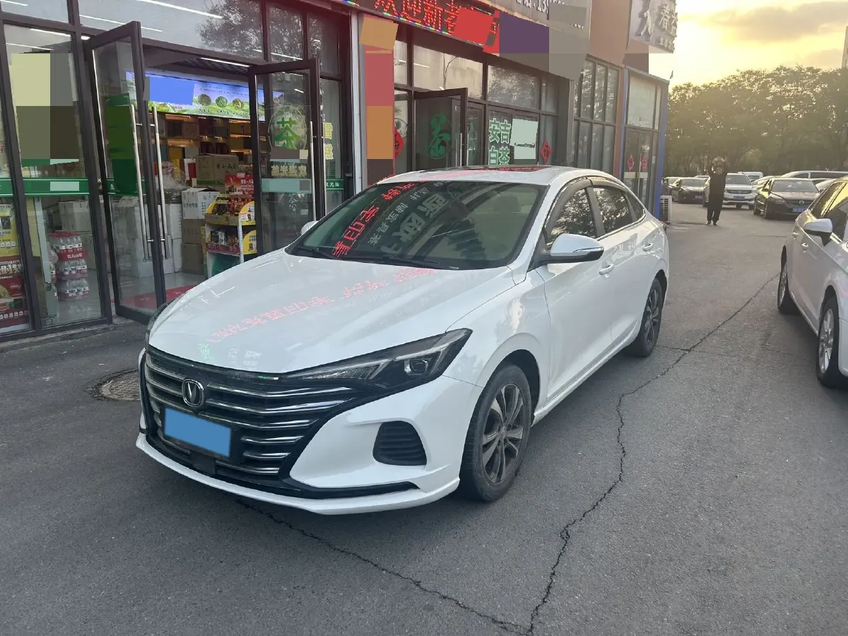 2021 ChangAn Eado 1.6L 128HP L4 5MT,autocango,china used car exporter,china ev exporter,chinese used car exporter,chinese used ev exporter